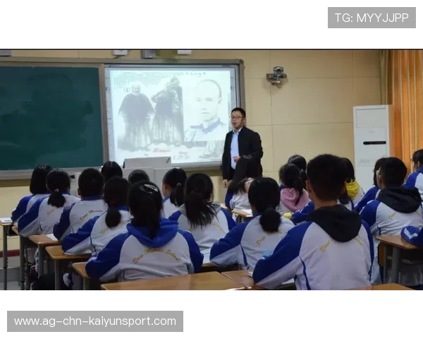 琑队如何完善青训师资培养与激励体系，加强青年教师队伍建设,储备后续力量